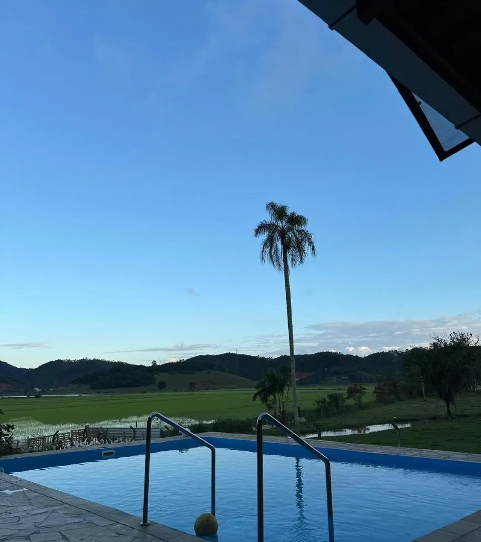 Casa De Campo Em Gaspar contacts